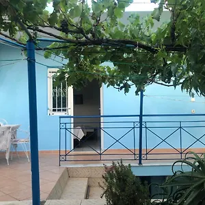 Dina House , Himarë Albanie